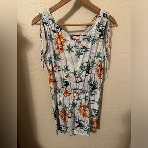NWT Old Navy shorts romper.